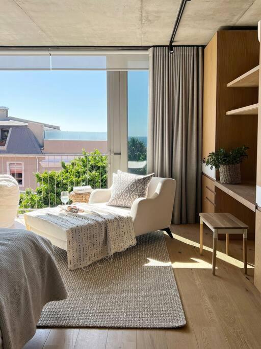 Oldfield House - Number 29 * Cape Town